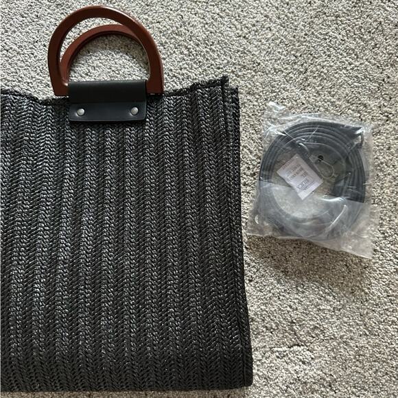 MW Most Wanted Black Straw Bag with Attachable Crossbody Strap - Picture 6 of 6